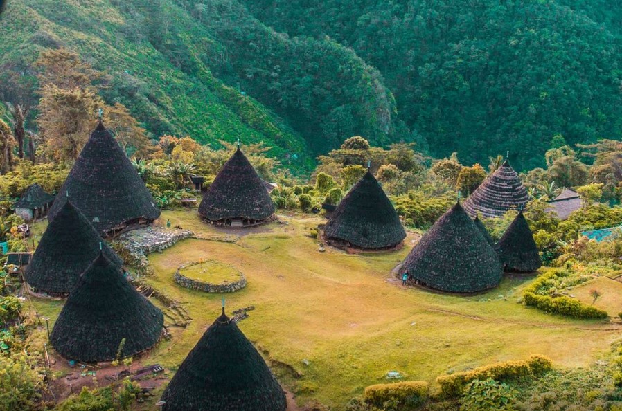 Build Timelines in Bali: Why Island Logistics Add Weeks, Not Months